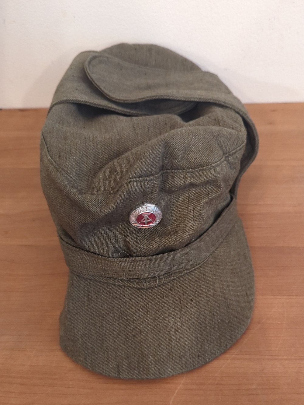 Olive Green Military-Style Cotton Cap